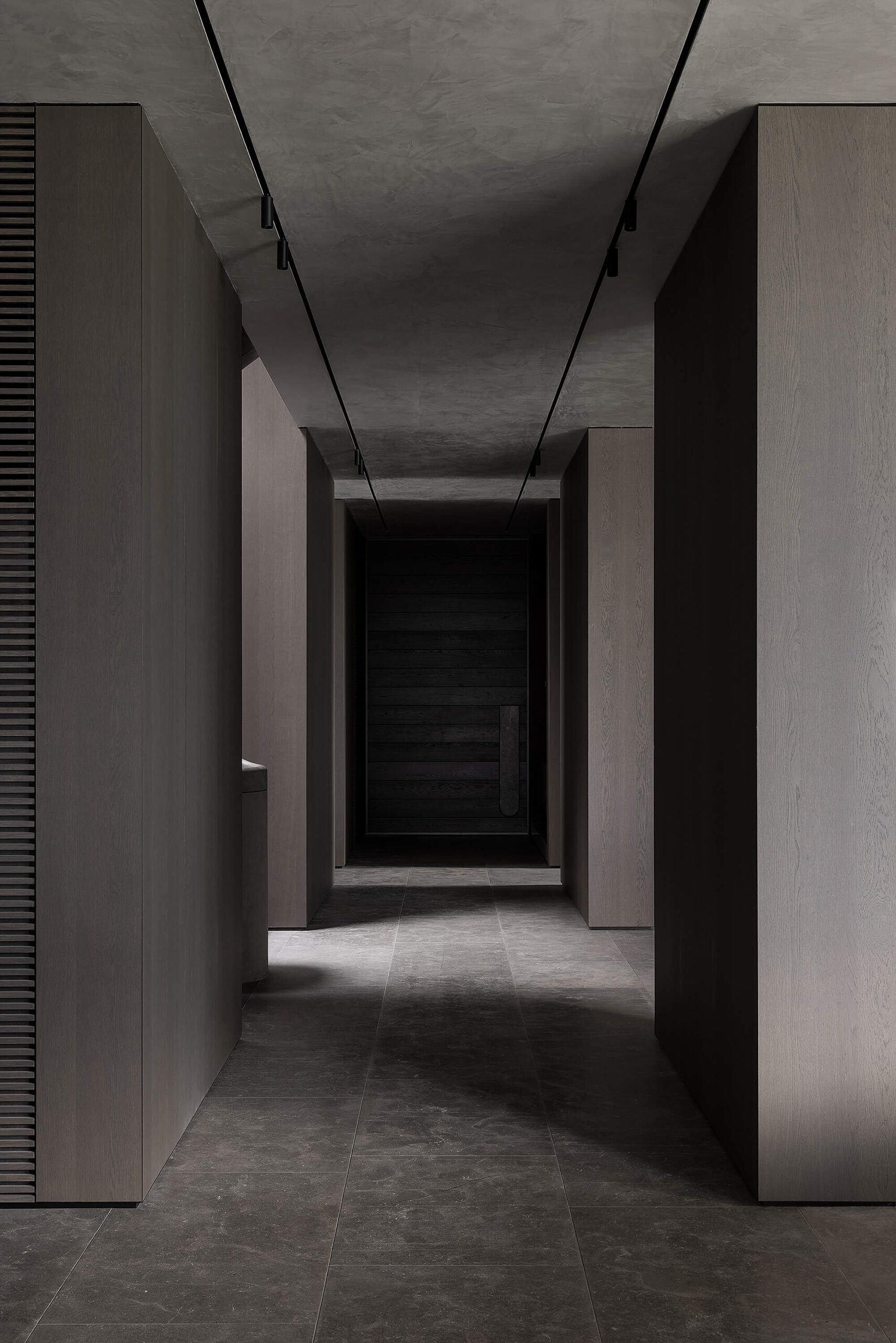 163.54 Oak Vibrant Dark Grey - Leeuwenburgh